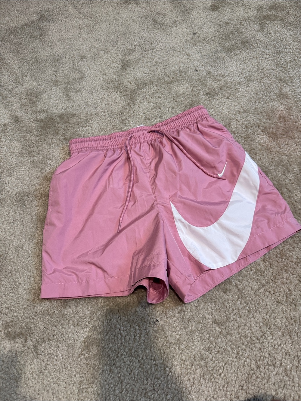 WOMENS NIKE XS RUNNING SHORTS